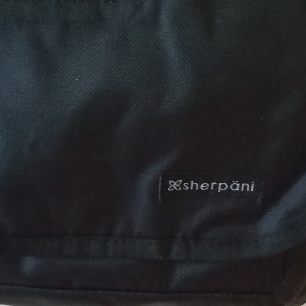 Sherpani crossbody bag - Picture 2 of 6